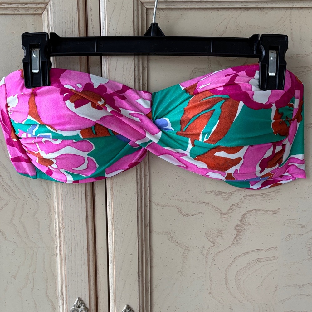 Tropical Floral Twist Bandeau Bikini Top